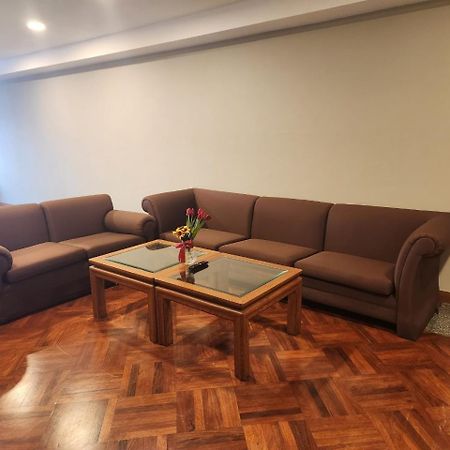 United Tower Thonglor By Aspira Apartment Bangkok Bagian luar foto