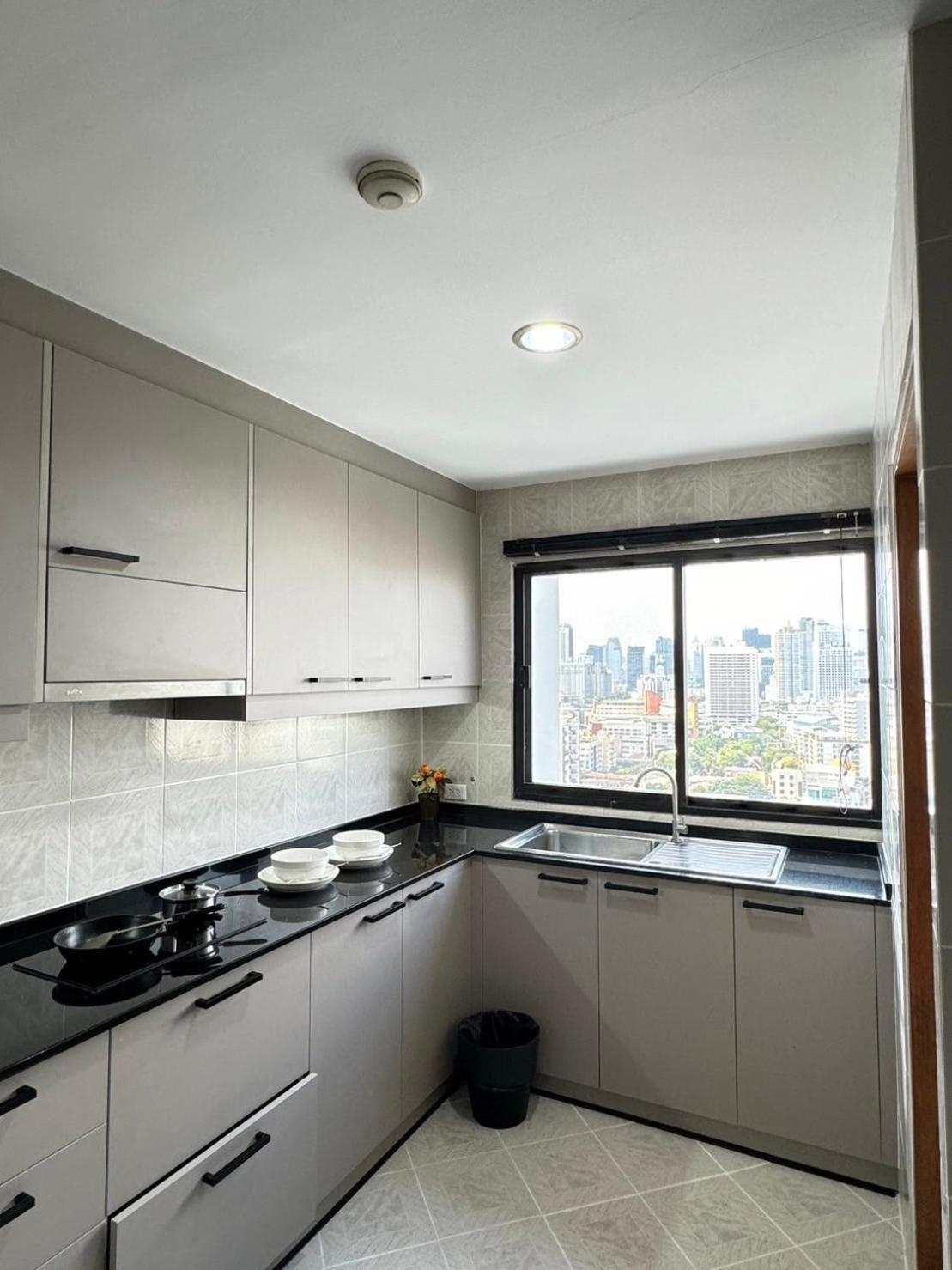 United Tower Thonglor By Aspira Apartment Bangkok Bagian luar foto