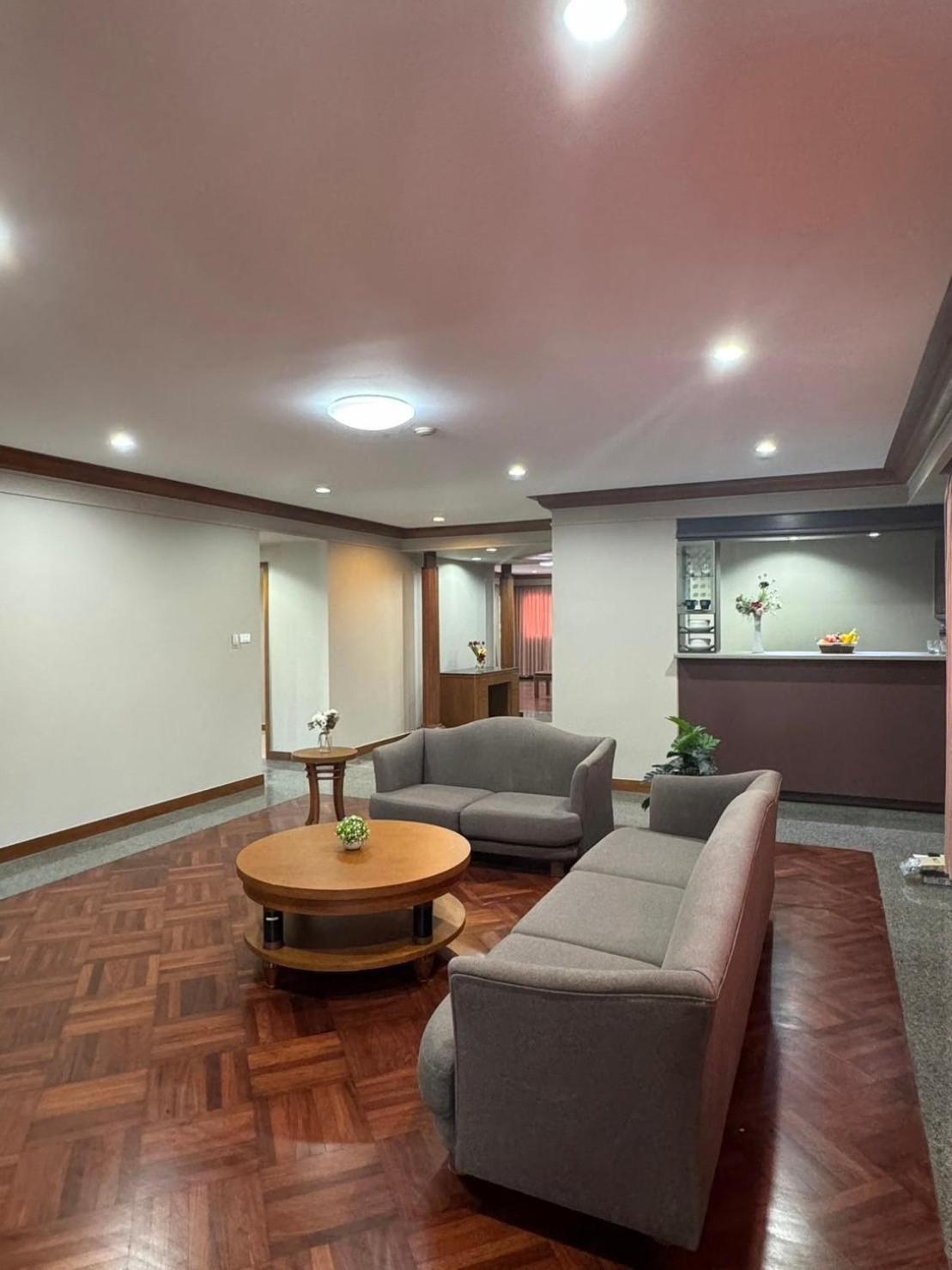 United Tower Thonglor By Aspira Apartment Bangkok Bagian luar foto