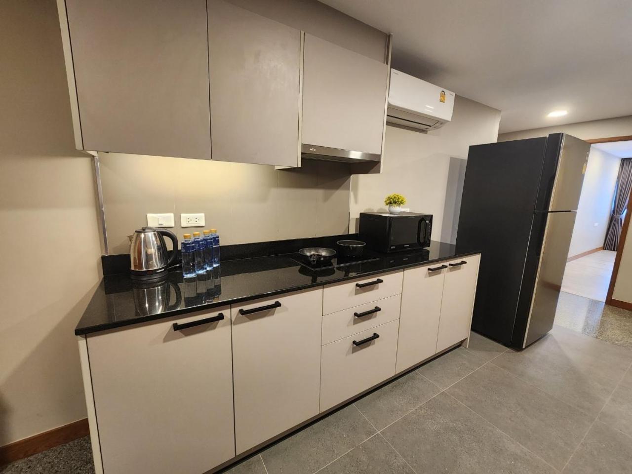 United Tower Thonglor By Aspira Apartment Bangkok Bagian luar foto