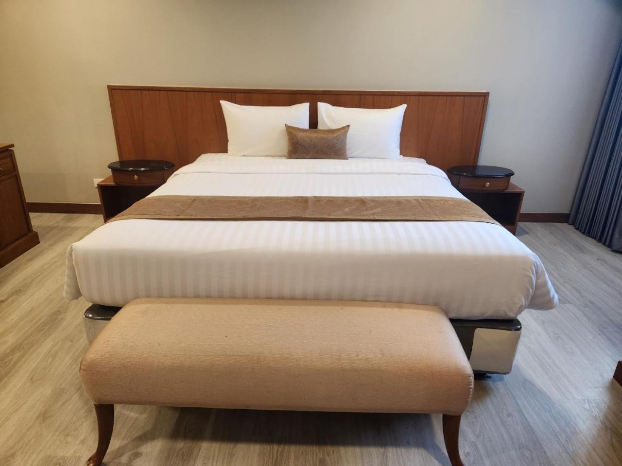 United Tower Thonglor By Aspira Apartment Bangkok Bagian luar foto